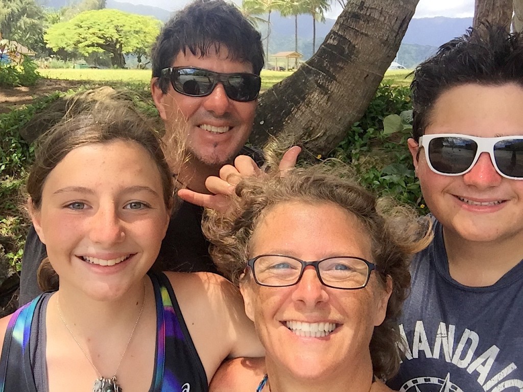 Batuligans - On final departure from Hanalei Bay.